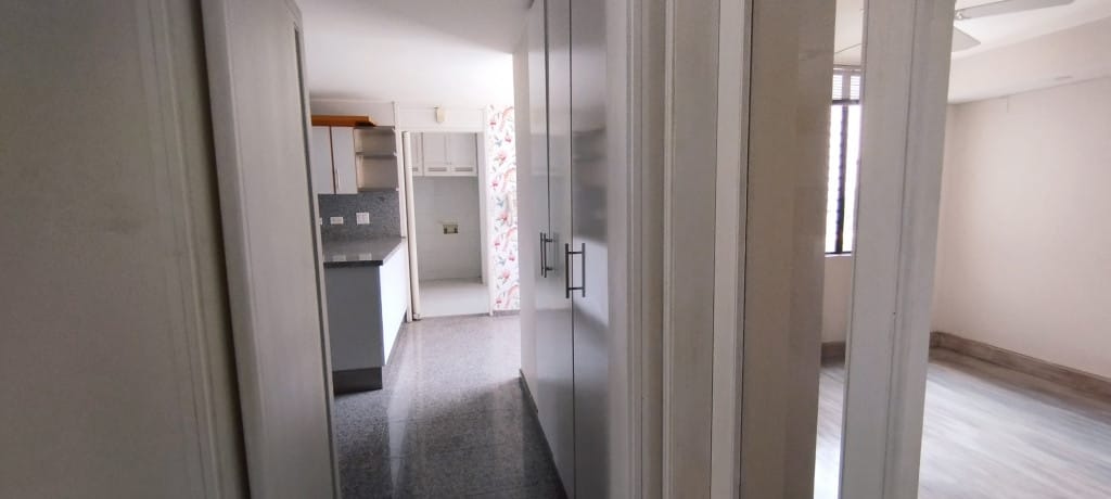 Apartamento de 3 alcobas en venta en Santa Teresita, Cali, 260 m² · foto 8 de 24