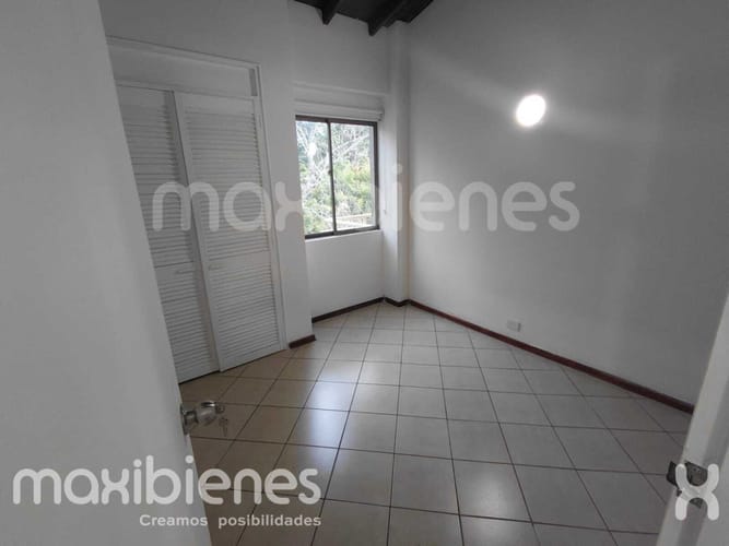 Apartamento de 5 alcobas en arriendo en Calasanz, Medellín, 100 m² · foto 5 de 14