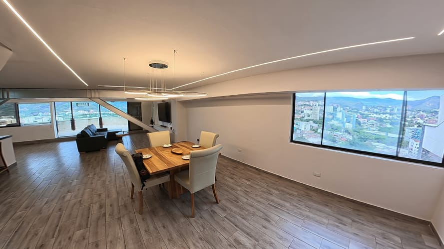 Apartamento de 3 alcobas en venta en Los Cambulos, Cali, 175 m² · foto 3 de 24
