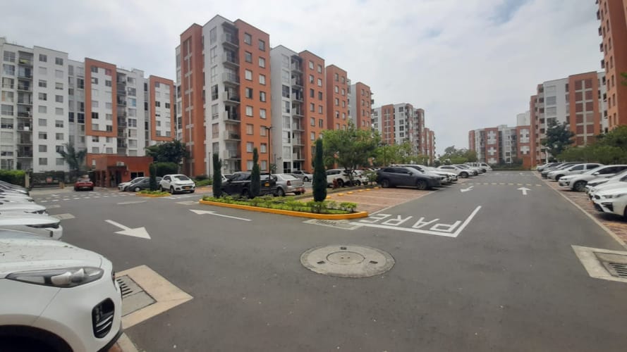 Apartamento de 2 alcobas en arriendo en Valle Del Lili, Cali, 65 m² · foto 2 de 24