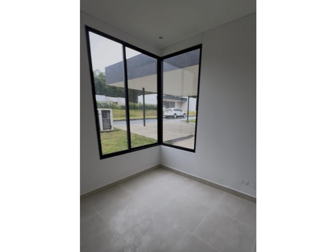Casa de 3 alcobas en venta en Cerritos, Pereira, 218 m² · foto 10 de 14