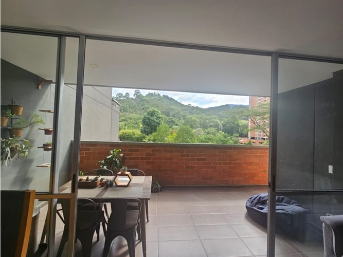 Apartamento de 3 alcobas en venta en San Remo, Sabaneta, 117 m² · foto 2 de 13