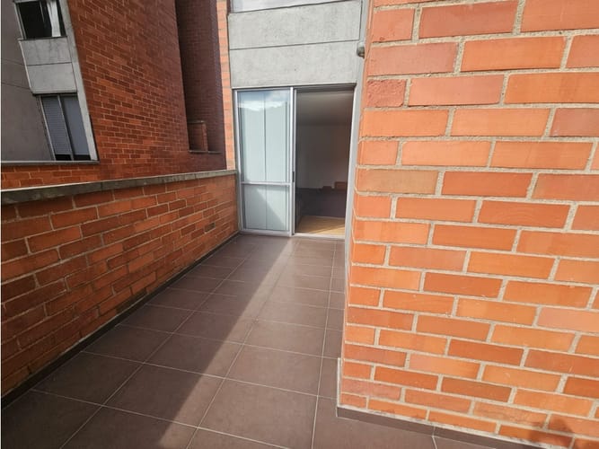 Apartamento de 3 alcobas en venta en San Remo, Sabaneta, 117 m² · foto 12 de 13