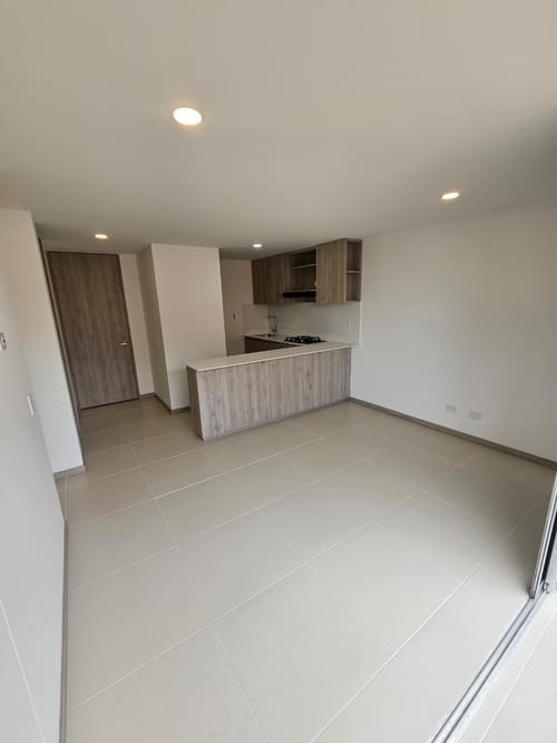 Apartamento de 3 alcobas en venta en Zona Industrial No. 1, Itagüí, 68 m² · foto 16 de 24