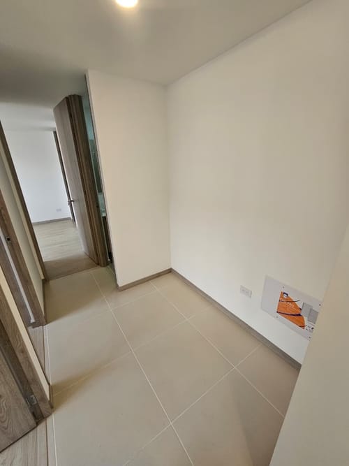 Apartamento de 3 alcobas en venta en Zona Industrial No. 1, Itagüí, 68 m² · foto 4 de 24