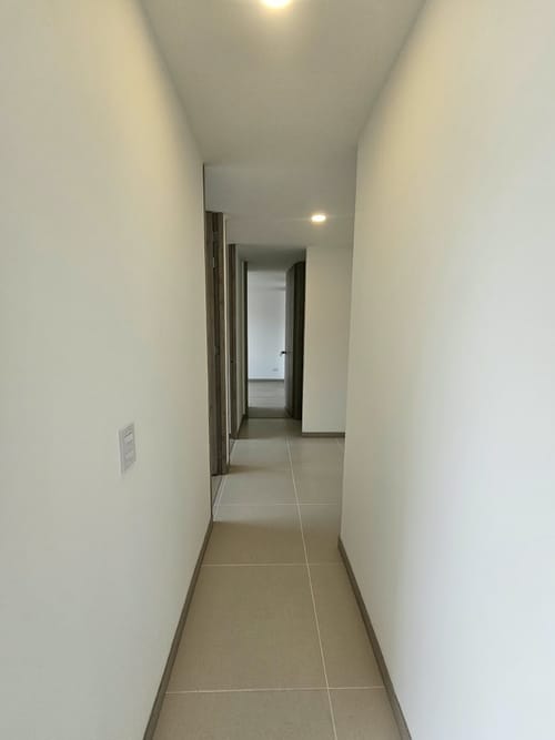 Apartamento de 3 alcobas en venta en Zona Industrial No. 1, Itagüí, 68 m² · foto 7 de 24
