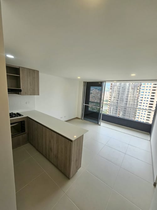 Apartamento de 3 alcobas en venta en Zona Industrial No. 1, Itagüí, 68 m² · foto 19 de 24