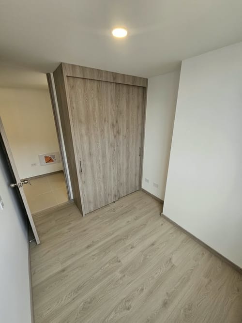 Apartamento de 3 alcobas en venta en Zona Industrial No. 1, Itagüí, 68 m² · foto 24 de 24