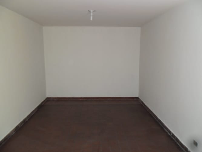 Casa de 6 alcobas en arriendo en Los Angeles, Medellín, 150 m² · foto 2 de 10