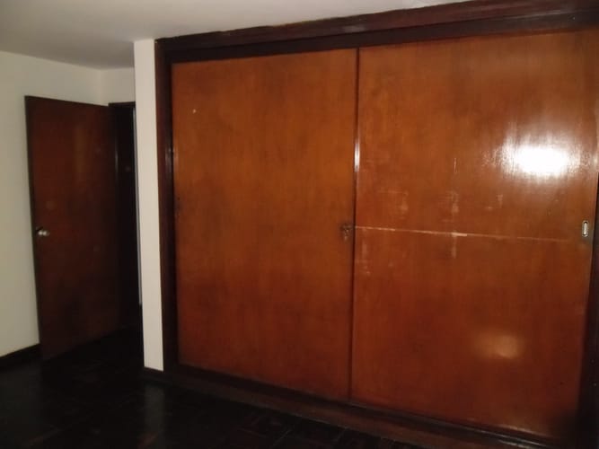 Casa de 6 alcobas en arriendo en Los Angeles, Medellín, 150 m² · foto 3 de 10