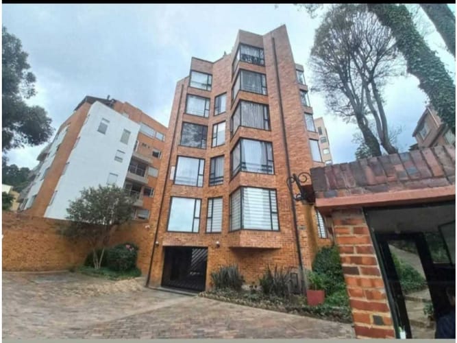 Apartamento en venta en Bella Suiza, Bogotá · foto 2 de 14