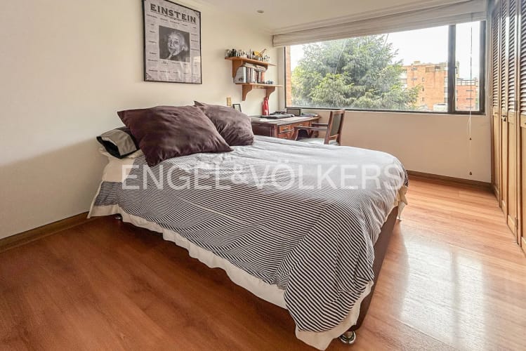 Apartamento de 3 alcobas en venta en La Carolina, Bogotá, 165 m² · foto 10 de 13