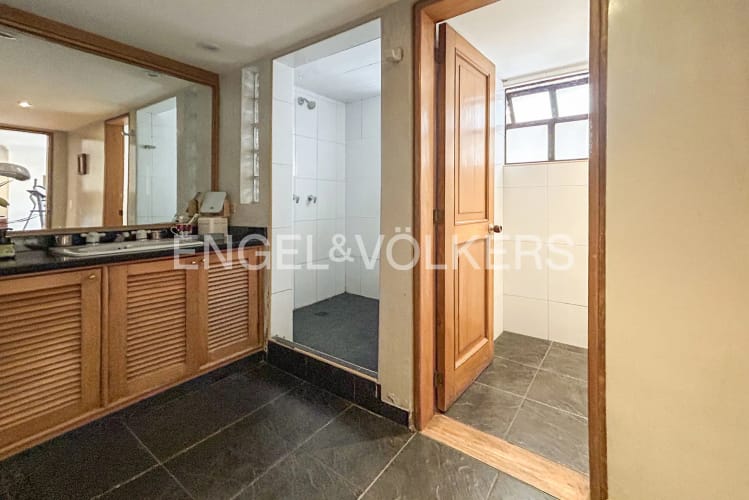 Apartamento de 3 alcobas en venta en La Carolina, Bogotá, 165 m² · foto 9 de 13