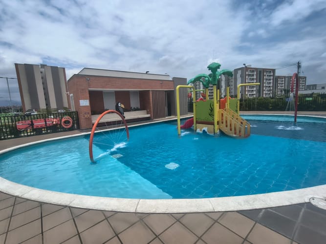 Apartamento de 2 alcobas en arriendo en Bochalema, Cali, 53 m² · foto 13 de 24