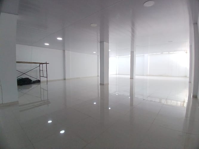 Local en arriendo en La Flora, Cali, 180 m² · foto 4 de 18