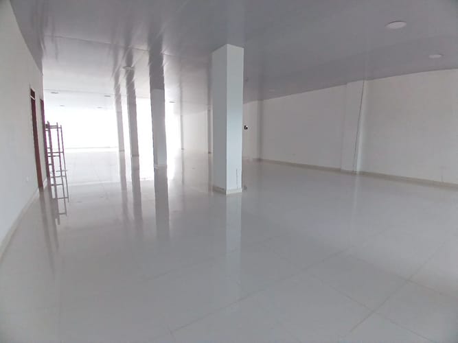 Local en arriendo en La Flora, Cali, 180 m² · foto 17 de 18