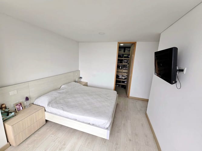 Apartamento de 3 alcobas en venta en Altos Del Poblado, Medellín, 78 m² · foto 6 de 18