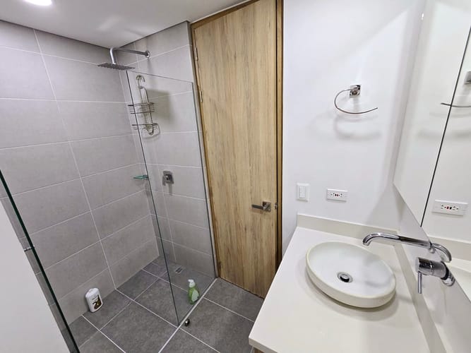 Apartamento de 3 alcobas en venta en Altos Del Poblado, Medellín, 78 m² · foto 9 de 18