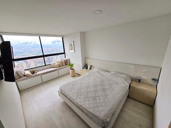 Apartamento de 3 alcobas en venta en Altos Del Poblado, Medellín, 78 m² · foto 16 de 18