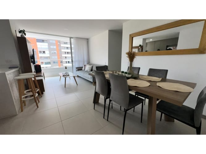 Apartamento de 3 alcobas en arriendo en Los Colores, Medellín, 70 m² · foto 3 de 21