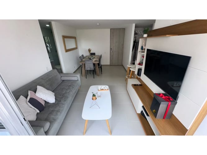 Apartamento de 3 alcobas en arriendo en Los Colores, Medellín, 70 m² · foto 5 de 21