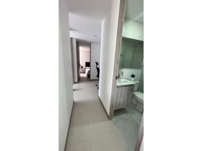 Apartamento de 3 alcobas en arriendo en Los Colores, Medellín, 70 m² · foto 6 de 21
