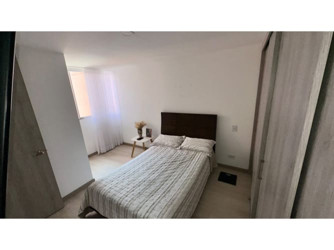 Apartamento de 3 alcobas en arriendo en Los Colores, Medellín, 70 m² · foto 12 de 21