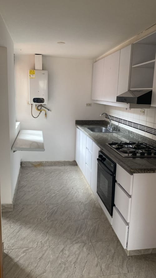 Apartamento de 3 alcobas en venta en Canodromo, Bogotá, 110 m² · foto 20 de 24