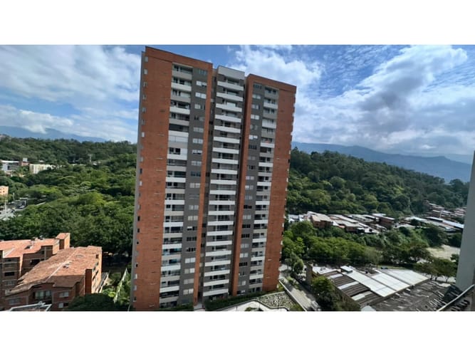 Apartamento de 3 alcobas en arriendo en Los Colores, Medellín, 70 m² · foto 20 de 21