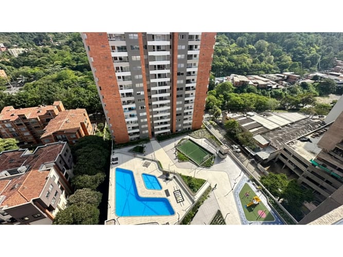 Apartamento de 3 alcobas en arriendo en Los Colores, Medellín, 70 m² · foto 21 de 21