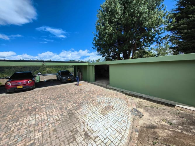 Casa de 4 alcobas en venta en Yerbabuena, Chía, 600 m² · foto 2 de 24