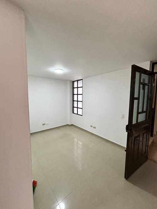 Apartamento de 2 alcobas en venta en Engativá, Bogotá, 49 m² · foto 2 de 15