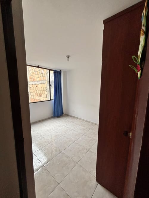 Apartamento de 2 alcobas en venta en Engativá, Bogotá, 49 m² · foto 4 de 15