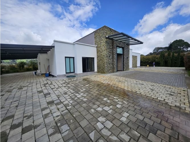 Casa de 3 alcobas en venta en Pantanillo, Envigado, 330 m² · foto 6 de 21