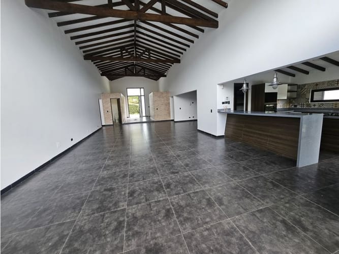 Casa de 3 alcobas en venta en Pantanillo, Envigado, 330 m² · foto 10 de 21