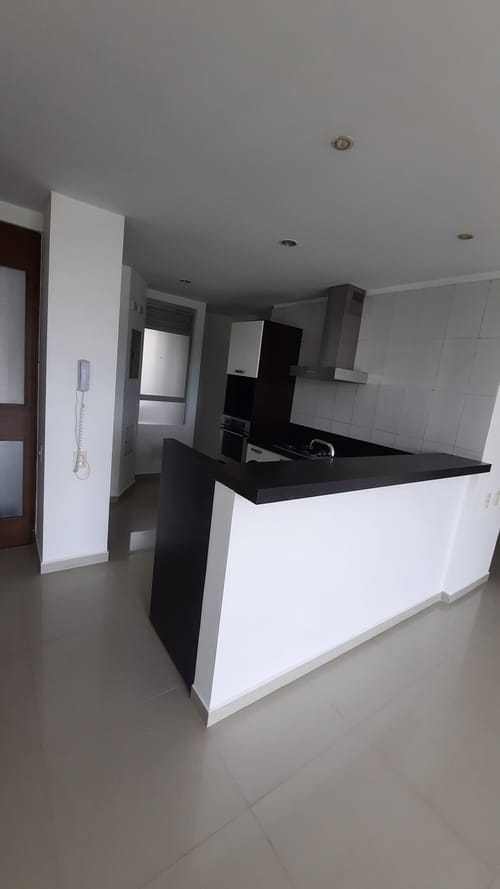 Apartamento de 3 alcobas en venta en Cañaveral, Floridablanca, 117 m² · foto 8 de 16