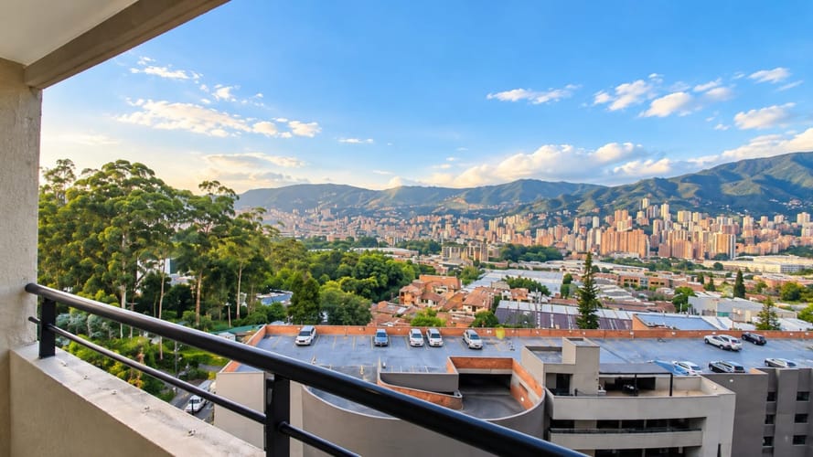 Apartamento de 2 alcobas en venta en Pueblo Viejo, La Estrella, 53 m² · foto 3 de 8