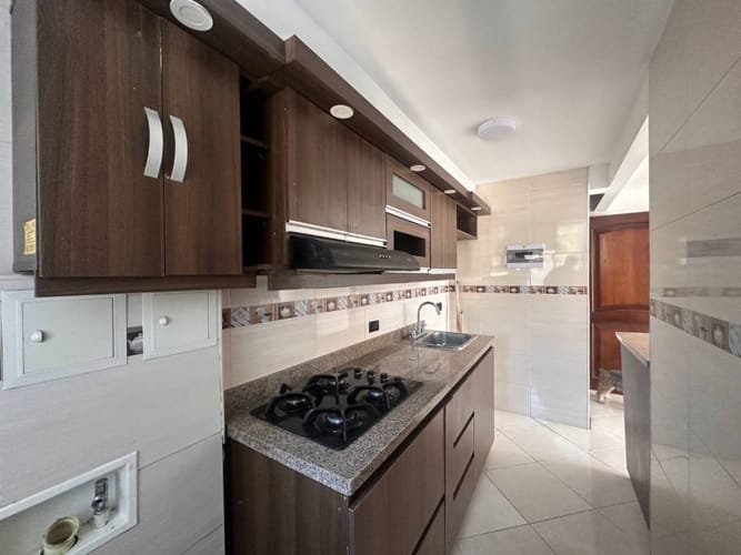 Apartamento de 3 alcobas en venta en El Rosario, Bello, 63 m² · foto 3 de 15