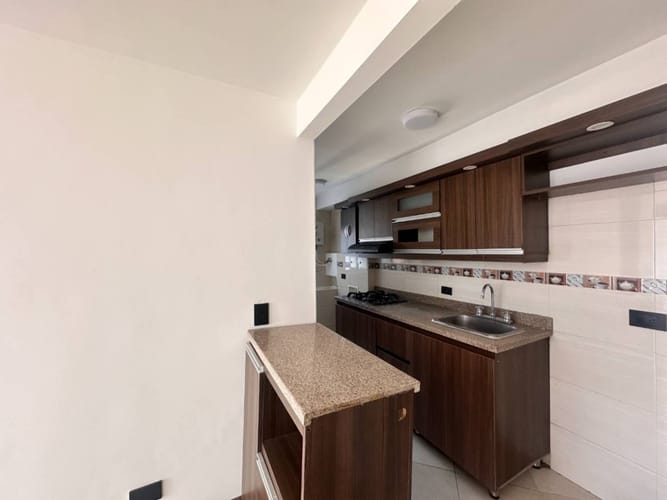 Apartamento de 3 alcobas en venta en El Rosario, Bello, 63 m² · foto 5 de 15