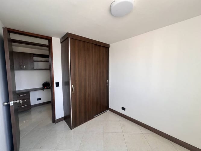 Apartamento de 3 alcobas en venta en El Rosario, Bello, 63 m² · foto 9 de 15