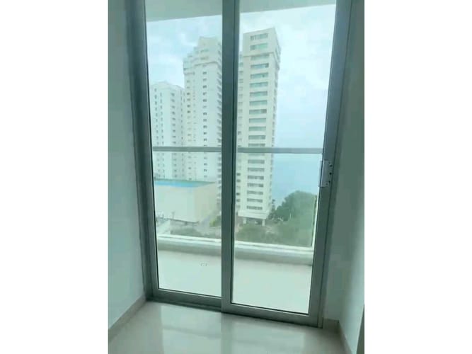 Apartamento de 2 alcobas en venta en Rodadero Sur, Santa Marta, 54 m² · foto 6 de 18