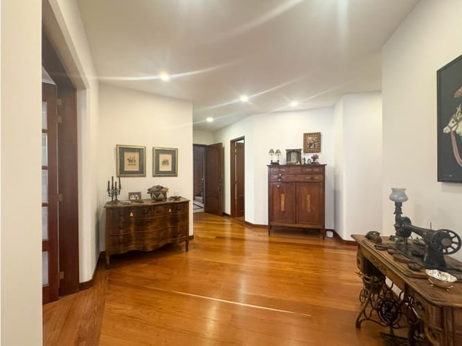 Apartamento de 3 alcobas en arriendo en Altos De Bella Suiza, Bogotá, 276 m² · foto 6 de 24