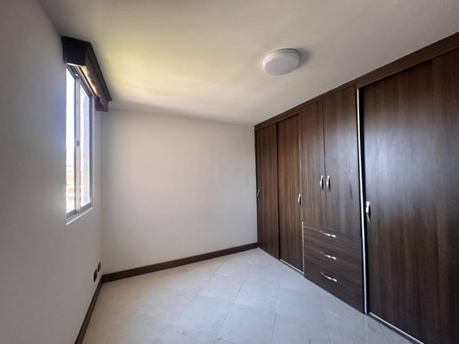 Apartamento de 3 alcobas en venta en El Rosario, Bello, 63 m² · foto 12 de 15