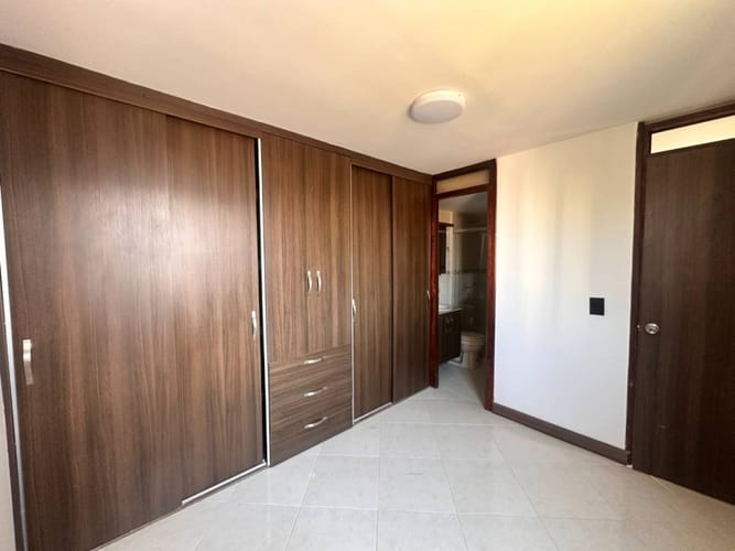 Apartamento de 3 alcobas en venta en El Rosario, Bello, 63 m² · foto 13 de 15