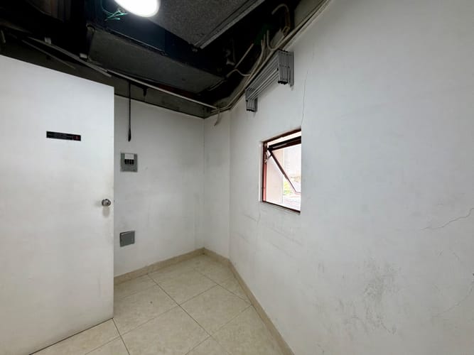 Oficina en arriendo en Ciudad Jardin, Cali, 154 m² · foto 6 de 11