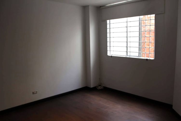 Apartamento de 1 alcoba en venta en La Macarena, Bogotá, 54 m² · foto 8 de 11