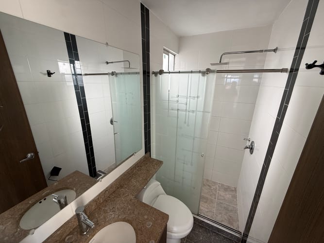 Apartamento de 3 alcobas en venta en Ub Alicante, Mosquera, 87 m² · foto 4 de 13