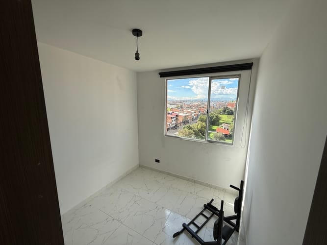 Apartamento de 3 alcobas en venta en Ub Alicante, Mosquera, 87 m² · foto 7 de 13
