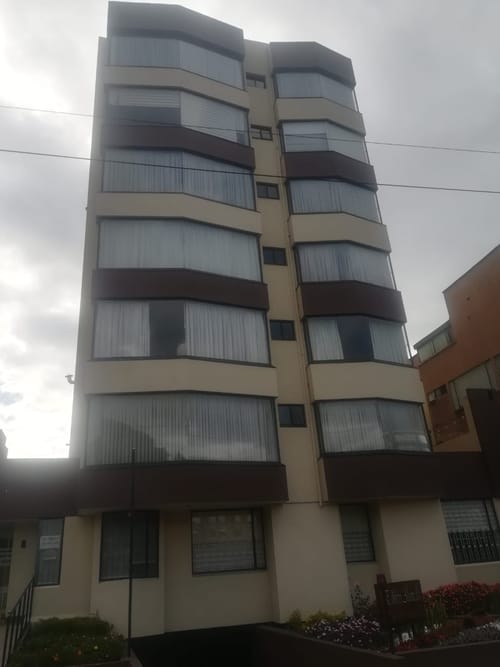 Apartamento de 3 alcobas en venta en Cedritos, Bogotá, 101 m² · foto 10 de 24