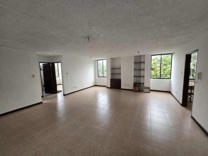 Apartamento de 5 alcobas en arriendo en El Gran Limonar, Cali, 180 m² · foto 3 de 19